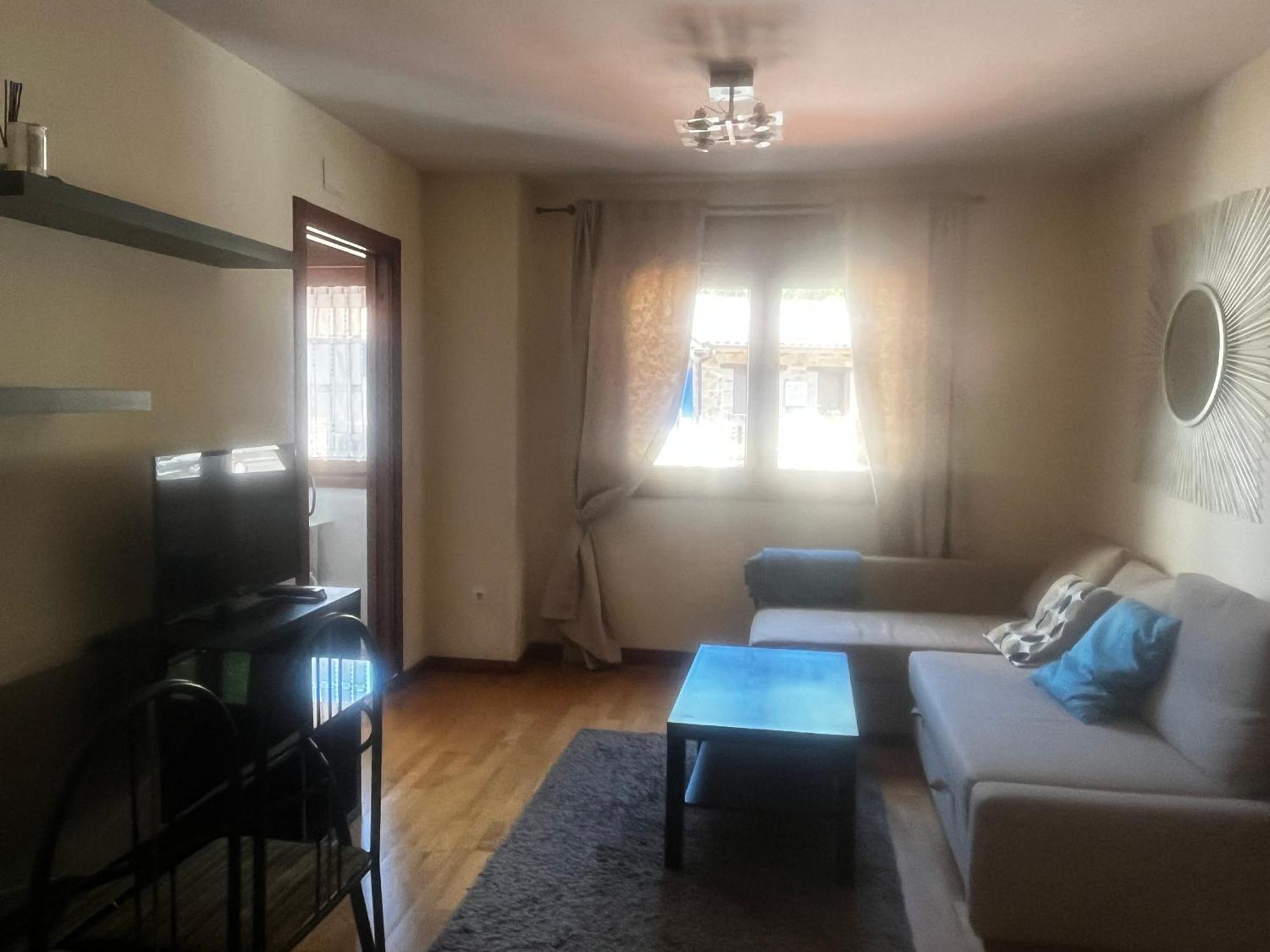 Marivan Cangas de Onis Ngoại thất bức ảnh